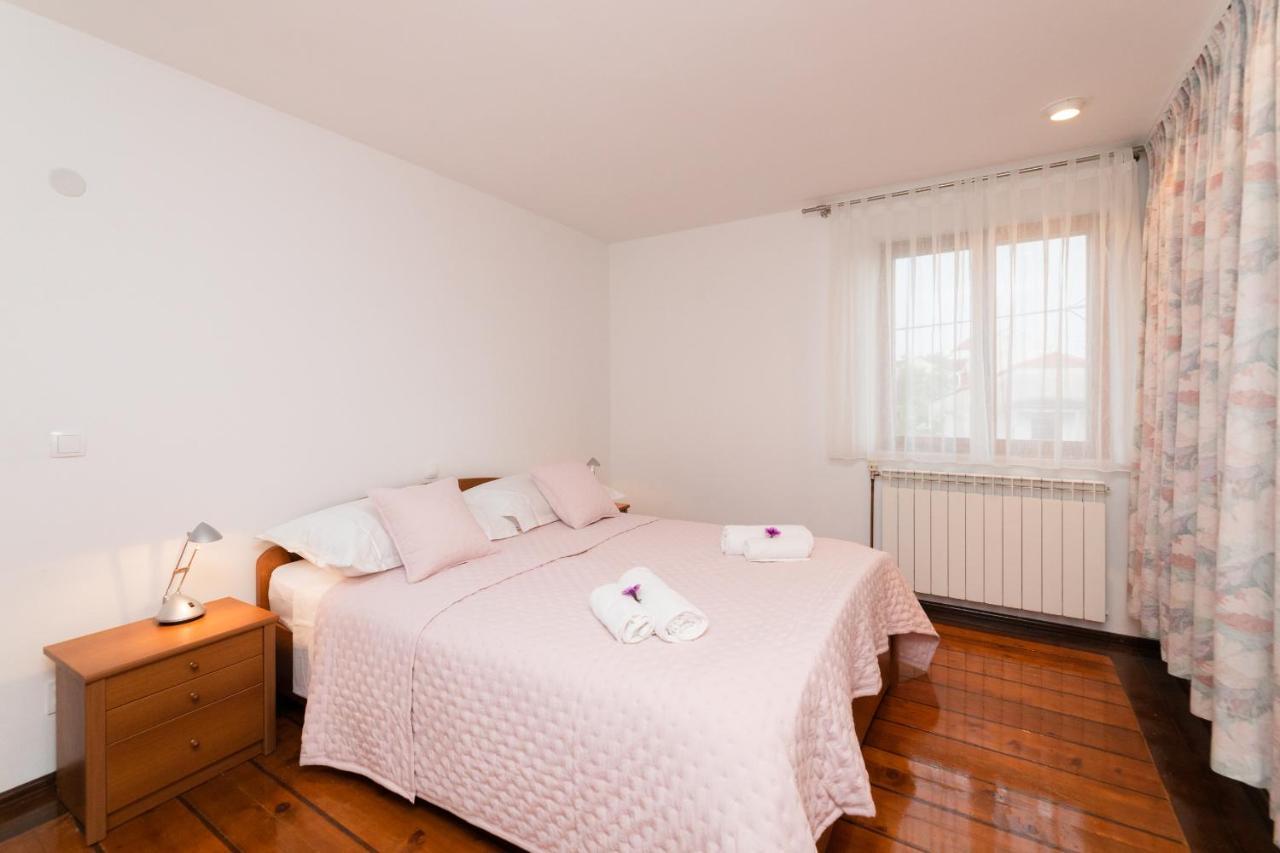 Bepa Apartment ซูเปตาร์ ภายนอก รูปภาพ