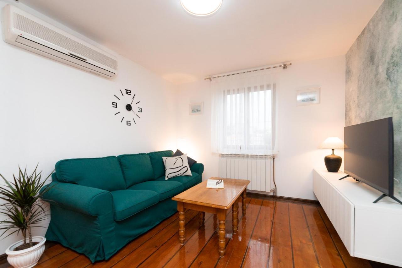 Bepa Apartment ซูเปตาร์ ภายนอก รูปภาพ