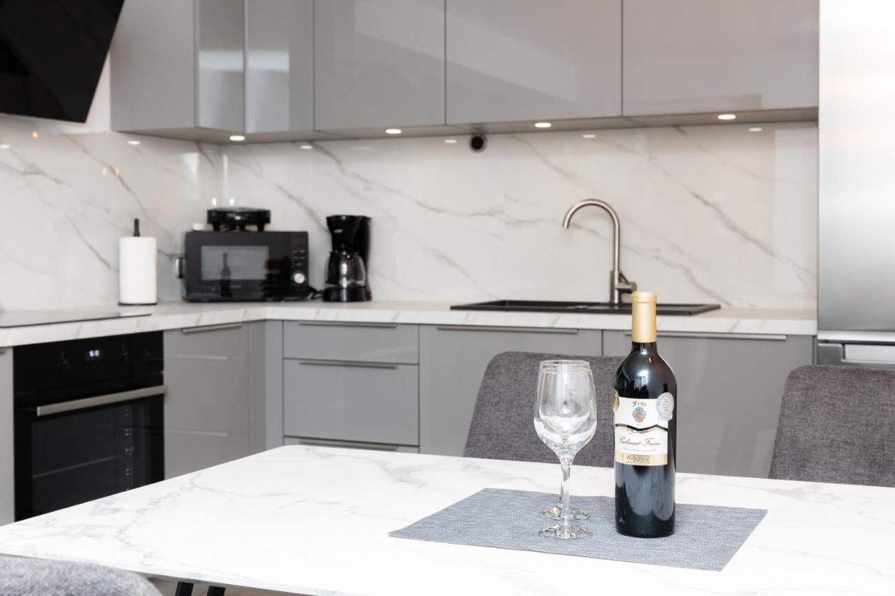 Bepa Apartment ซูเปตาร์ ภายนอก รูปภาพ